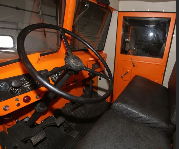 маз 205 кабина внутри